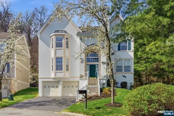 1 Skytop Ridge, Oakland, NJ 07436