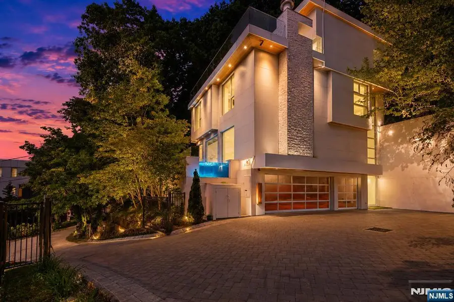 31A Casta Lane, Edgewater, NJ 07020 - #3