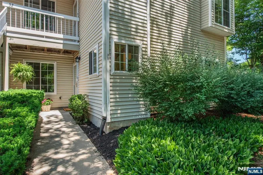 31 Sage Court, Bedminster, NJ 07921 - #2