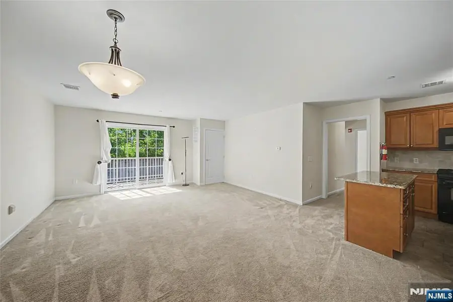 58 Kinderkamack Road 22, Emerson, NJ 07630 - #3