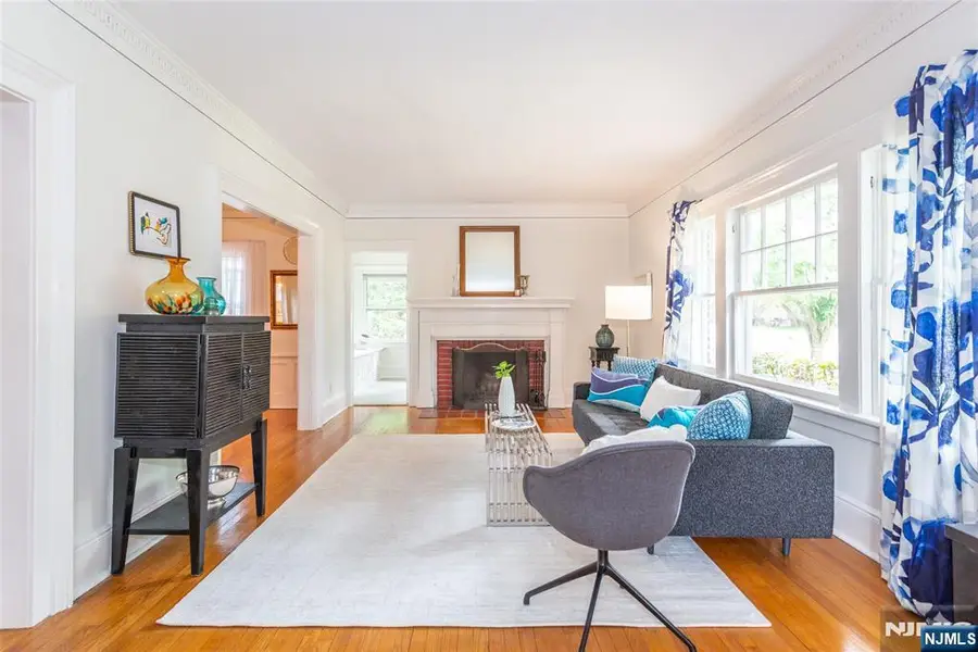 33 Prescott Avenue, Montclair, NJ 07042 - #3