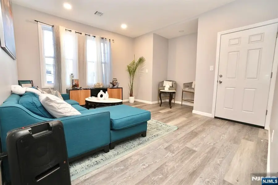 172-176 Delavan Avenue, Newark, NJ 07104 - #3