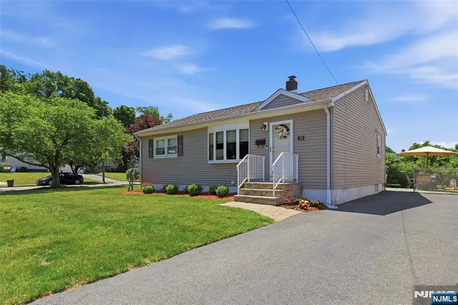29 Corsi Road, Bloomfield, NJ 07003 - #3