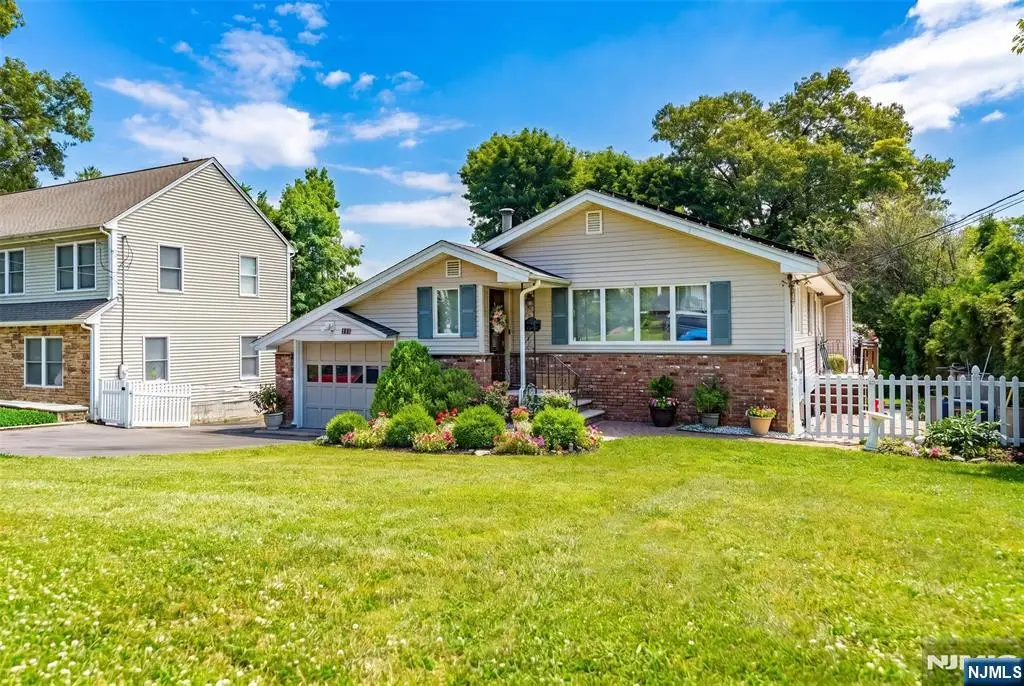 447 Van Dyke Street, Ridgewood, NJ 07450 - #1