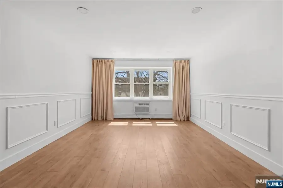 25 Jefferson Street 4E, Hackensack, NJ 07601 - #3