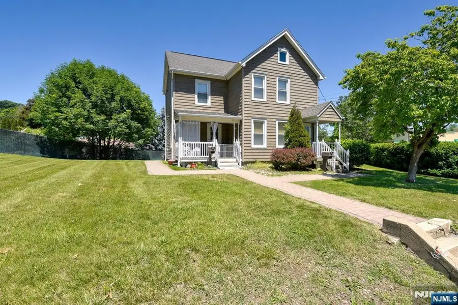 138 Hamburg Turnpike, Bloomingdale, NJ 07403 - #2