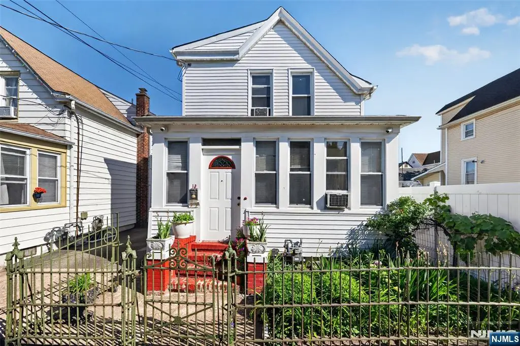 13 Sherman Place, Clifton, NJ 07011 - #1