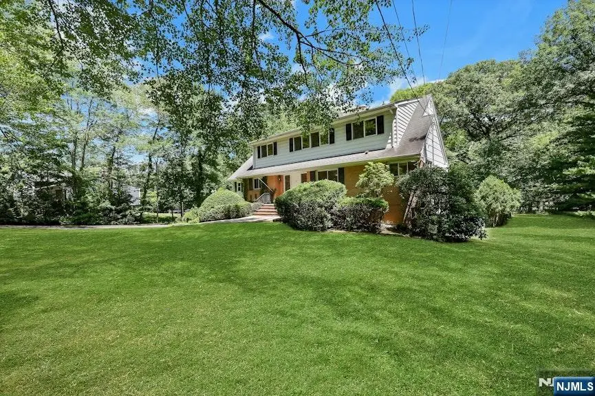 64 Overlook Drive, Woodcliff Lake, NJ 07677 - #3