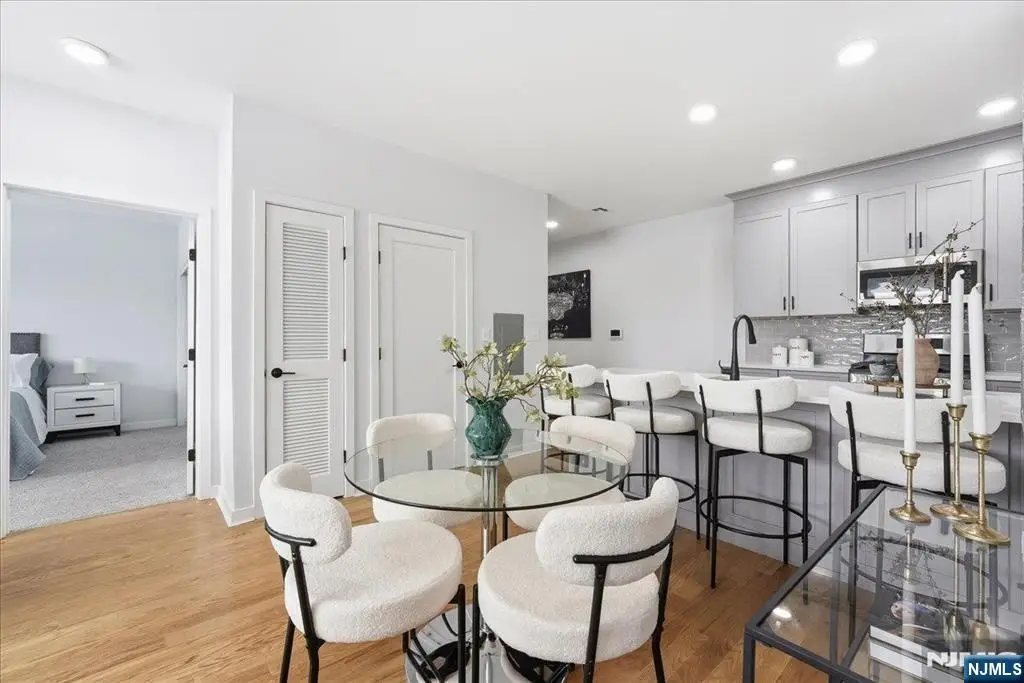 660 Bloomfield Avenue 402, Bloomfield, NJ 07003 - #1