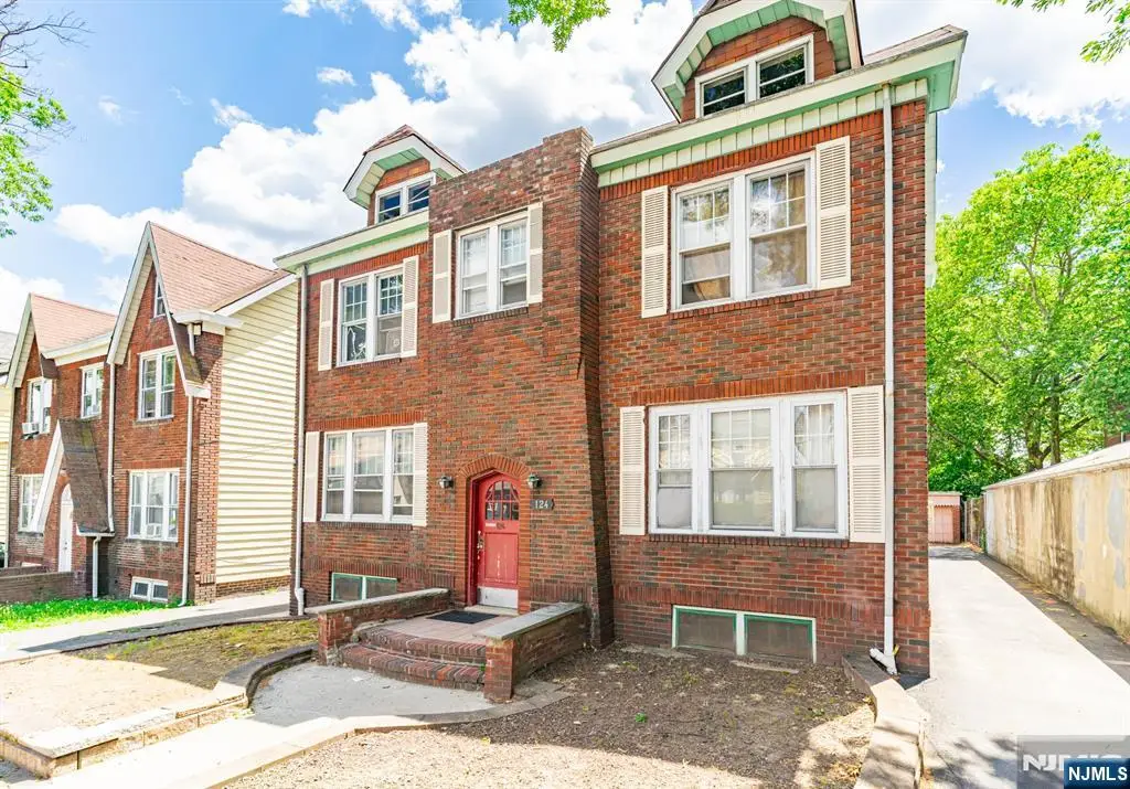 126 Scofield Street, Newark, NJ 07106 - #1