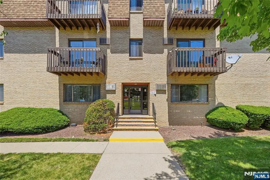 2 Honiss 2A, Belleville, NJ 07109 - #2