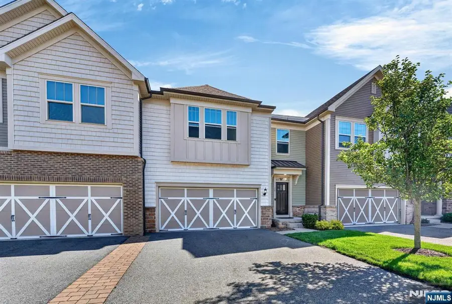 18 Winfield Drive 802, Woodcliff Lake, NJ 07677 - #2