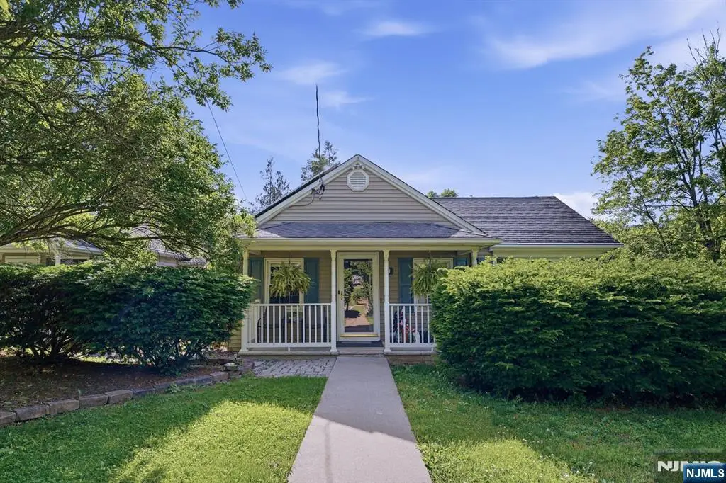 14 Birchwood Pass, West Milford, NJ 07480 - #1