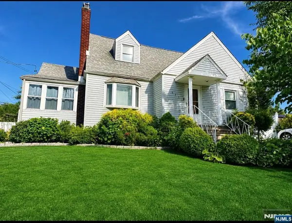 453 Glenwood Avenue, Teaneck, NJ 07666