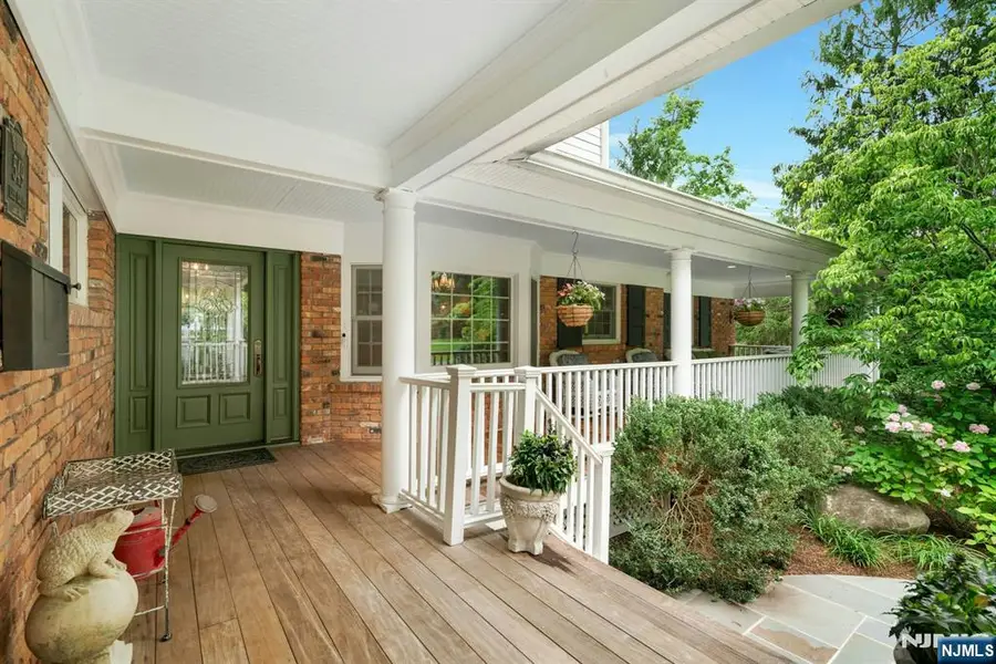549 Lee Court, Wyckoff, NJ 07481 - #3