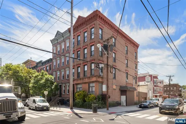422 Madison Street 4R, Hoboken, NJ 07030