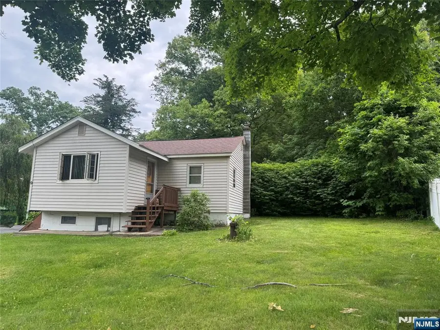 9 Camille Drive, Lake Hopatcong, NJ 07849 - #2