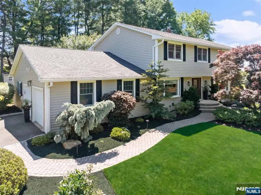 40 Mountainview Terrace, Hillsdale, NJ 07642 - #2