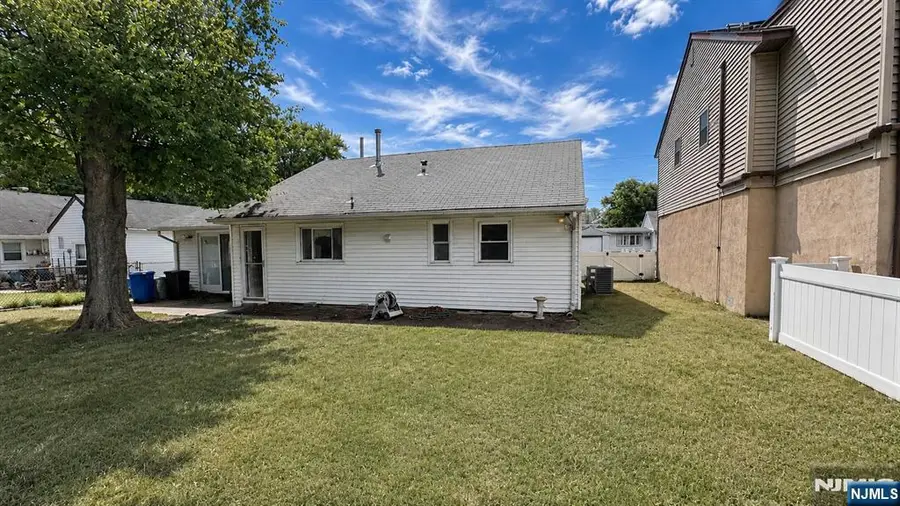 70 Hahn Avenue, Rochelle Park, NJ 07662 - #3
