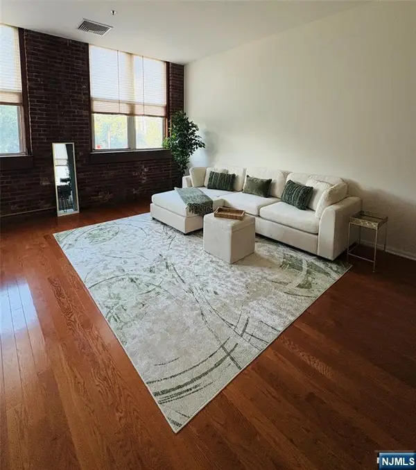 181 Long Hill 2-5, Little Falls, NJ 07424