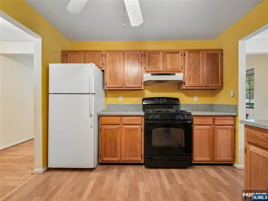 2710 Hemingway Lane, Mahwah, NJ 07430 - #3