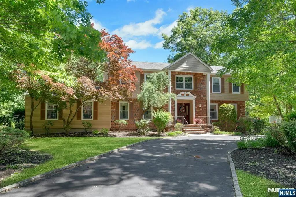 10 Moonshadow Court, Kinnelon, NJ 07405 - #1
