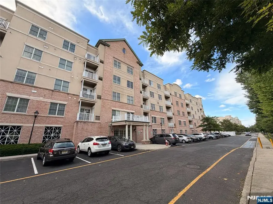 2113 Windsor Park Court #113, Englewood, NJ 07631 - #2