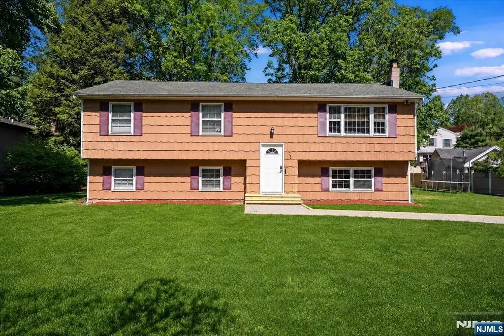 12 River Road, Jefferson, NJ 07438 - #1