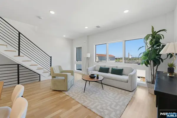 98 Western Avenue, Jersey City, NJ 07307