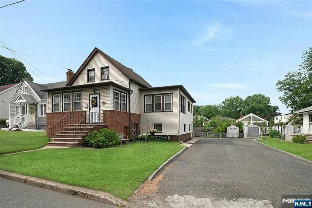 22 Passaic Avenue, Hasbrouck Heights, NJ 07604 - #1