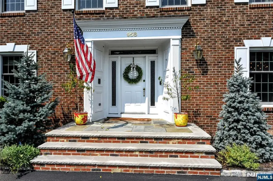 958 Arapaho Trail, Franklin Lakes, NJ 07417 - #3