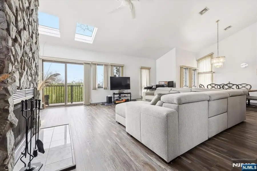 52 Adams Terrace, Clifton, NJ 07013 - #2