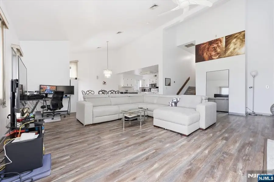 52 Adams Terrace, Clifton, NJ 07013 - #3