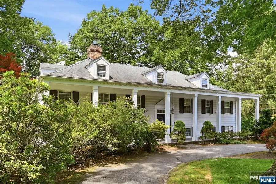 376 Lakeview Drive, Wyckoff, NJ 07481 - #2