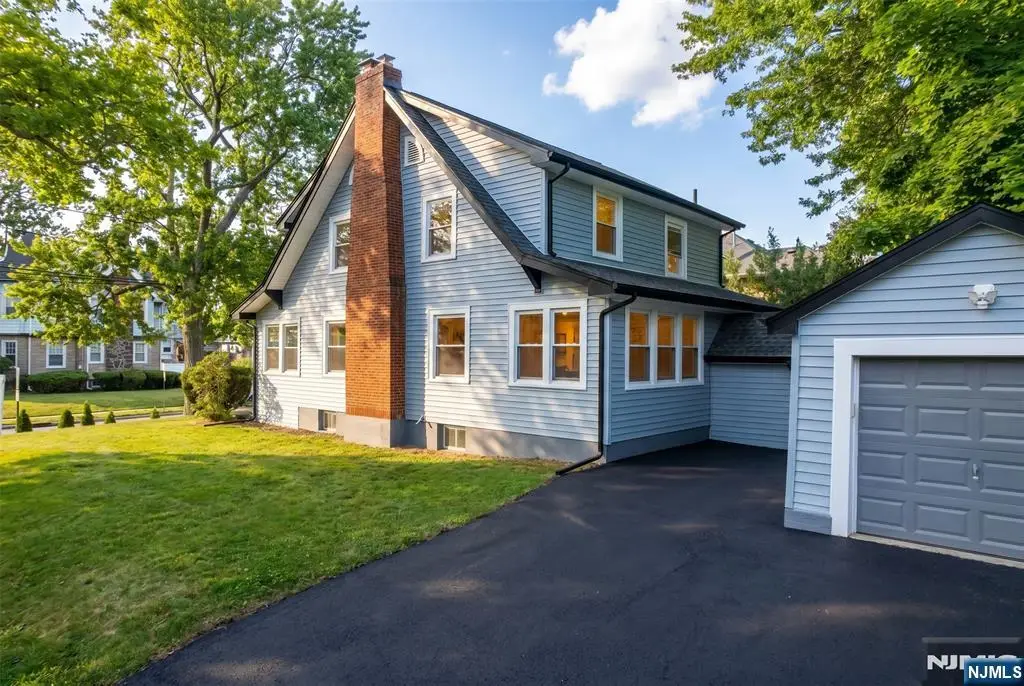 933 Maple Avenue, Ridgefield, NJ 07657 - #1
