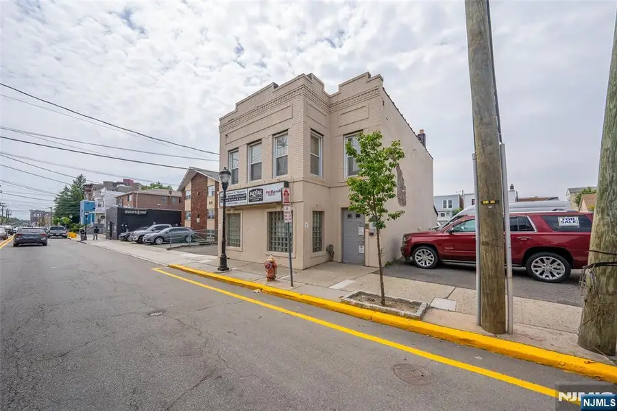 89 Anderson Avenue, Fairview, NJ 07022 - #3