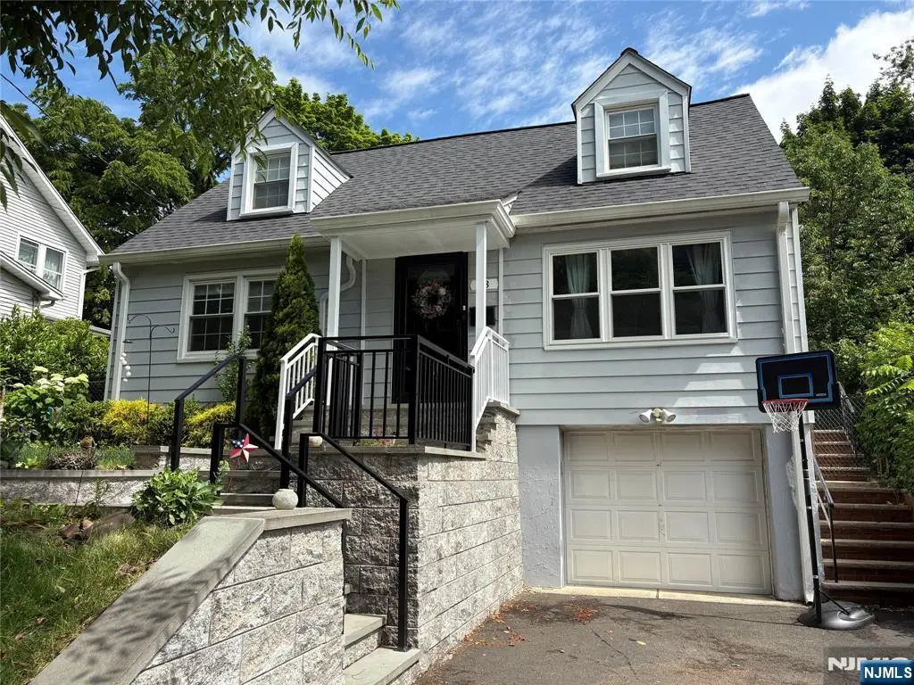 33 Yantecaw Avenue, Bloomfield, NJ 07003 - #1