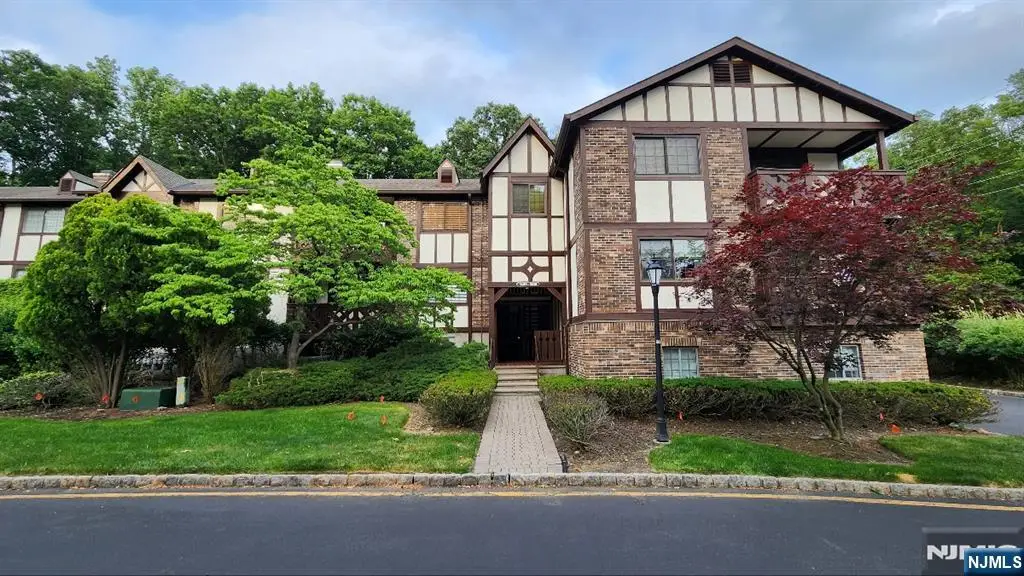 3112 Stowe Lane, Mahwah, NJ 07430 - #1