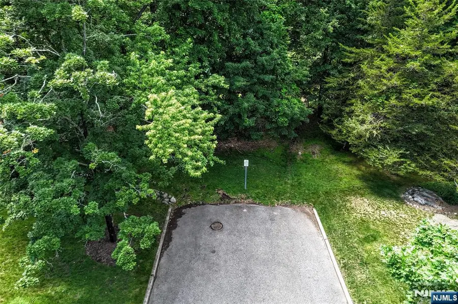 7 Monroe Drive, Mahwah, NJ 07430 - #2