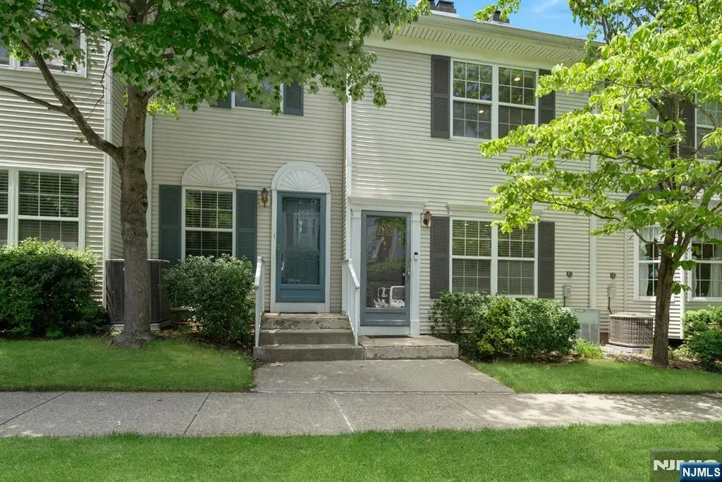 2262 Nash Court, Mahwah, NJ 07430 - #1