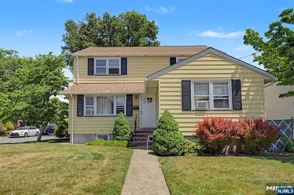 21 Lexington Avenue, Wallington, NJ 07057 - #1