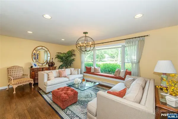 11 Crane Drive, Montville Township, NJ 07058