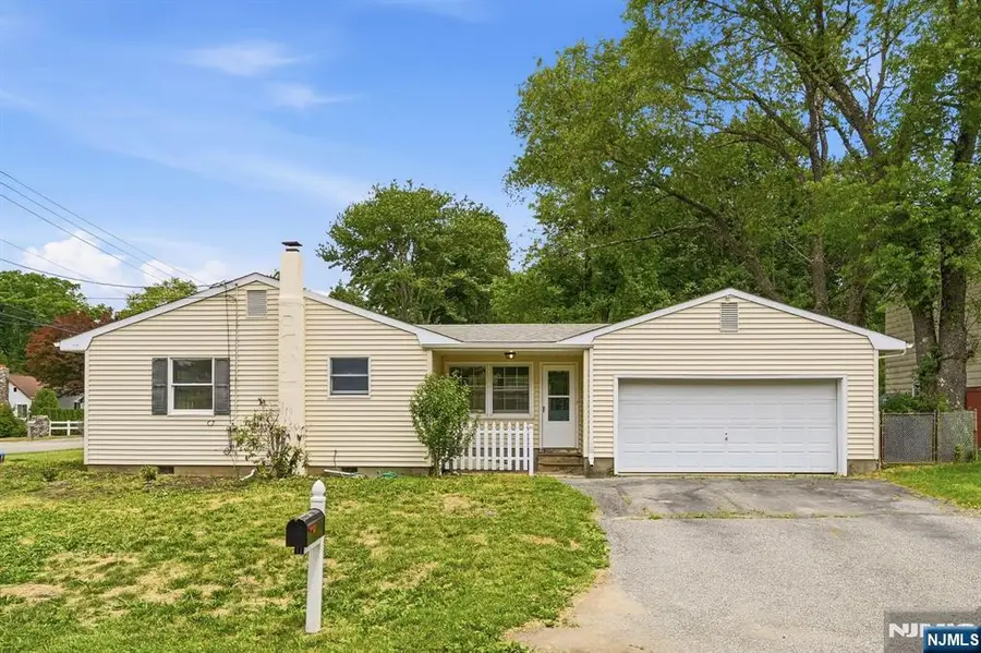 427 Warwick Turnpike, Hewitt, NJ 07421 - #2
