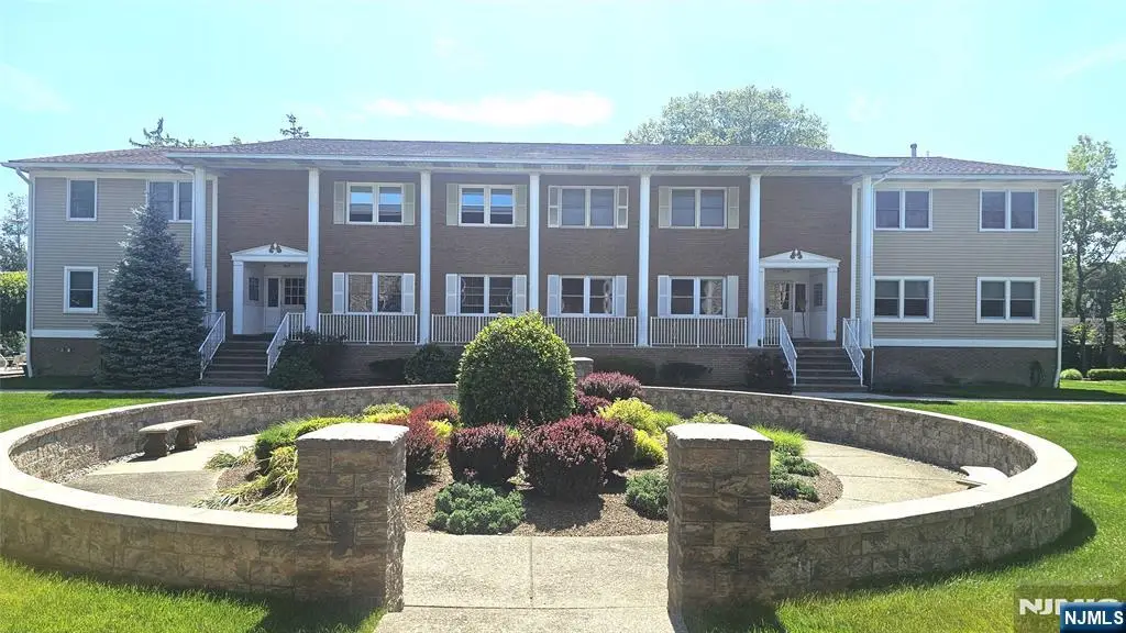 105 Newark Pompton 13, Pequannock, NJ 07440 - #1