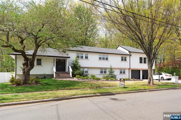 19 Coles Court, River Edge, NJ 07661