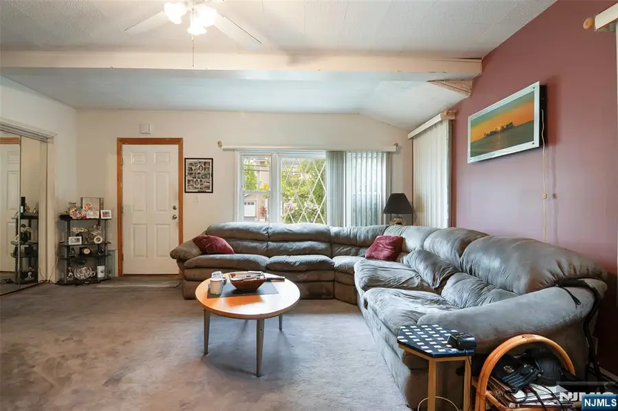 405 Kingsland Avenue, Lyndhurst, NJ 07071 - #3