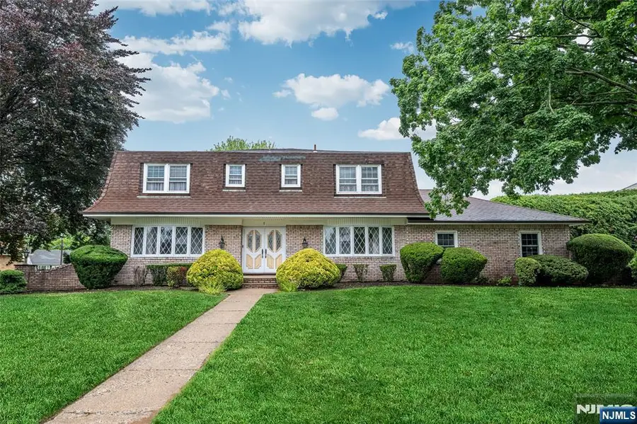 7 Glendale Lane, Fairfield, NJ 07004 - #2