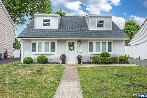 18 Sweetwood Drive, Cedar Grove, NJ 07009