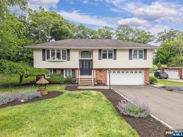 66 Robert Street, North Haledon, NJ 07508
