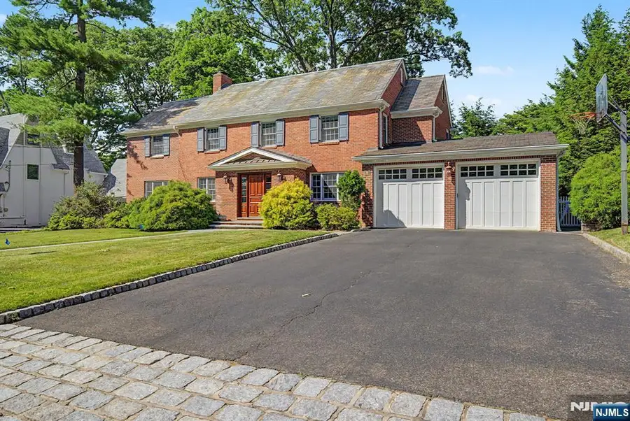 9 Woodland Park Drive, Tenafly, NJ 07670 - #2